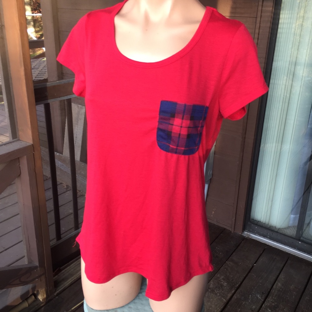 Red Top with Flannel Pocket 🍁